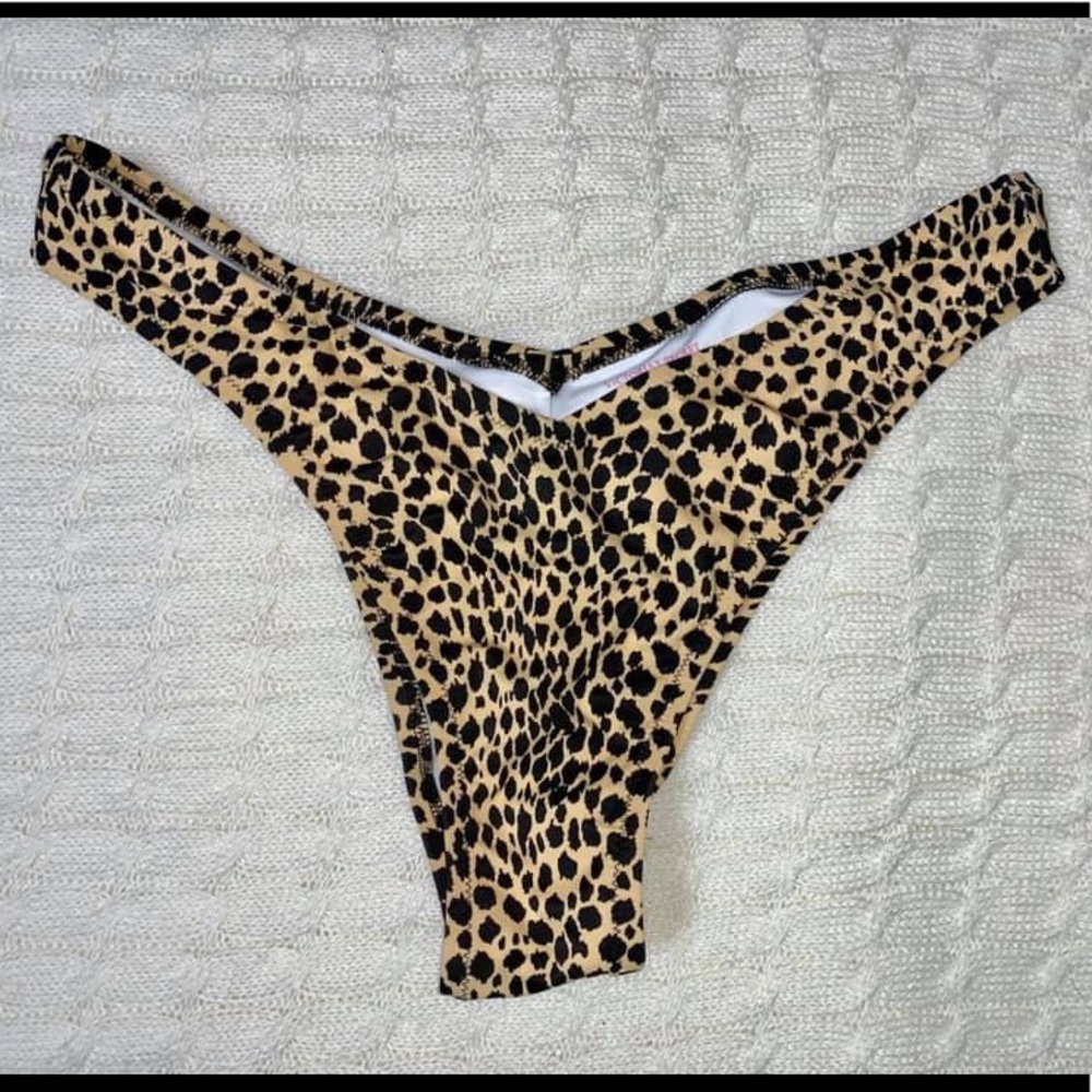 Victoria Secret itsy bottom